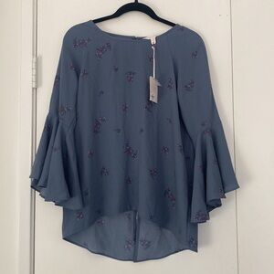 NWT Lauren Conrad blue floral blouse with 3/4 length bell sleeves size small